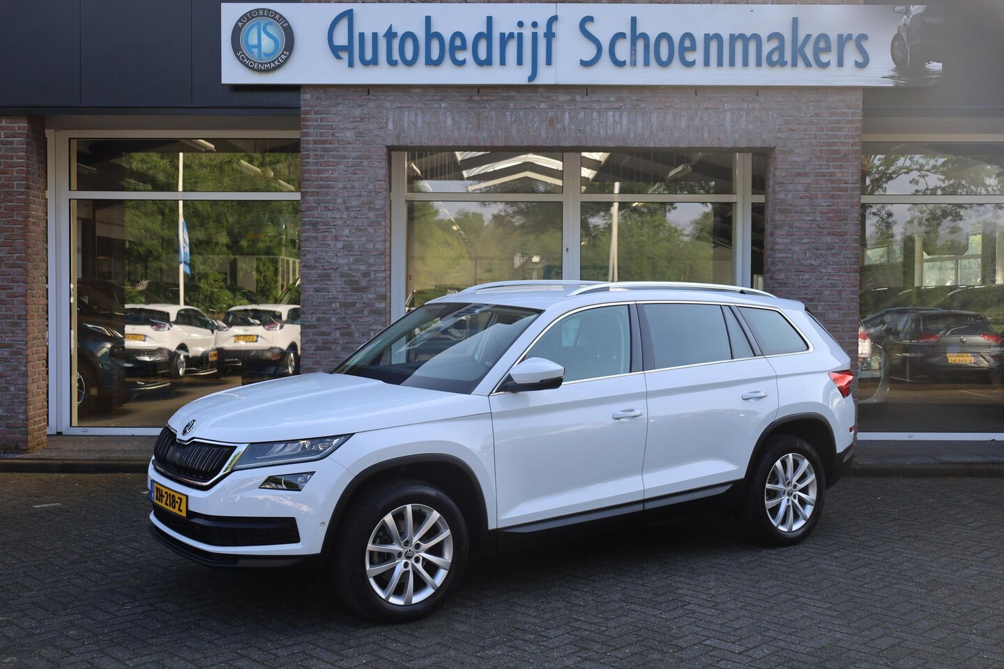 Skoda Kodiaq - 1.5 TSI Style Business 360-CAMERA TREKHAAK-ELEK MEMORY CARPLAY DAB STOELVERWARMING NAVI EL - AutoWereld.nl