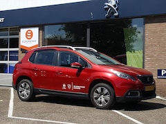 Peugeot 2008 - BLUE LION 1.2 PureTech-110pk Navigatie | Cruise control | AIRCO | Parkeersensoren | Panora