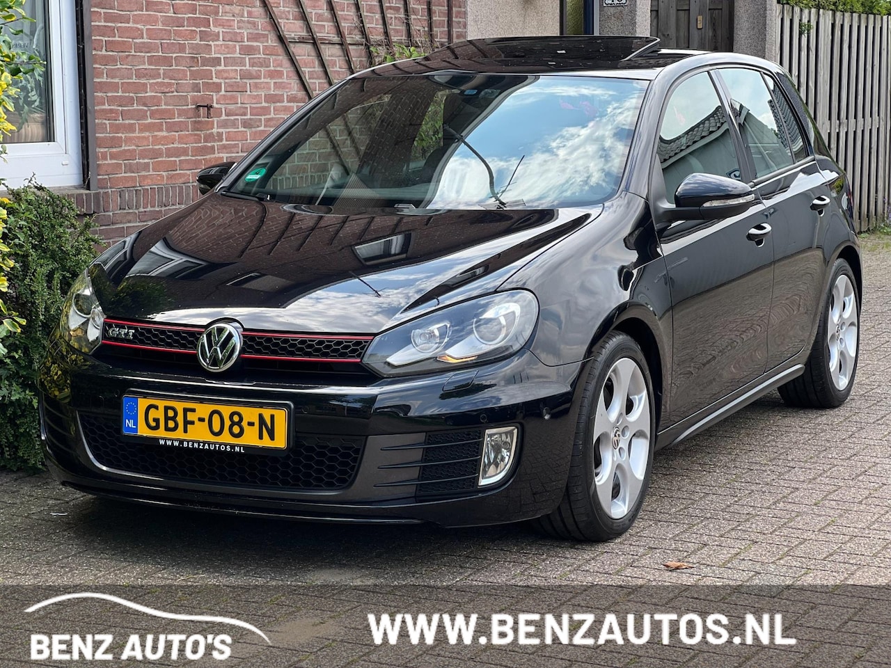 Volkswagen Golf - 2.0 GTI 211PK Youngtimer/Panorama/Lederbek - AutoWereld.nl