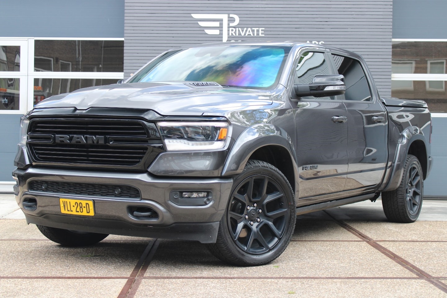 Dodge Ram 1500 - 5.7 V8 4x4 Crew Cab Laramie Carplay|Camera| - AutoWereld.nl