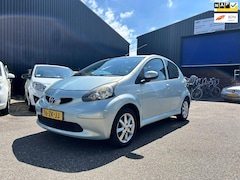 Toyota Aygo - 1.0-12V +