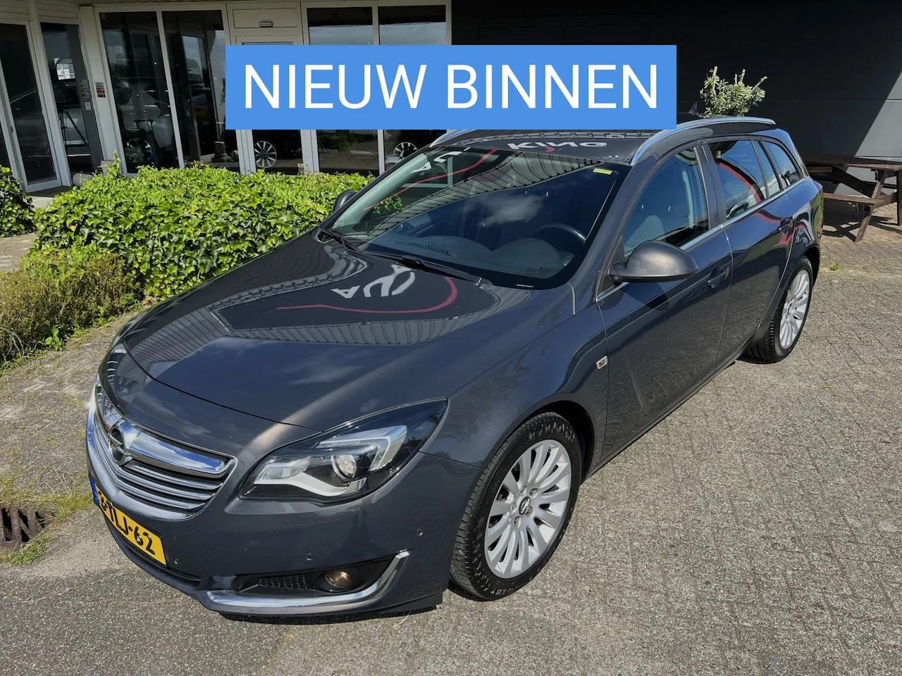 Opel Insignia Sports Tourer - 1.6 T Edition AUT/CLIMA/NAV/PDC/DODEHOEK - AutoWereld.nl