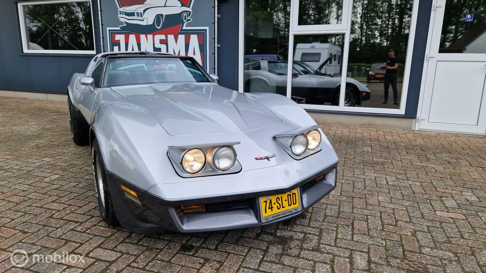 Chevrolet Corvette - USA 1 YZ 87 - AutoWereld.nl