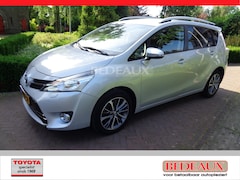 Toyota Verso - 1.8 VVT-i 147pk (7P) Dynamic bij specialist sinds 1968