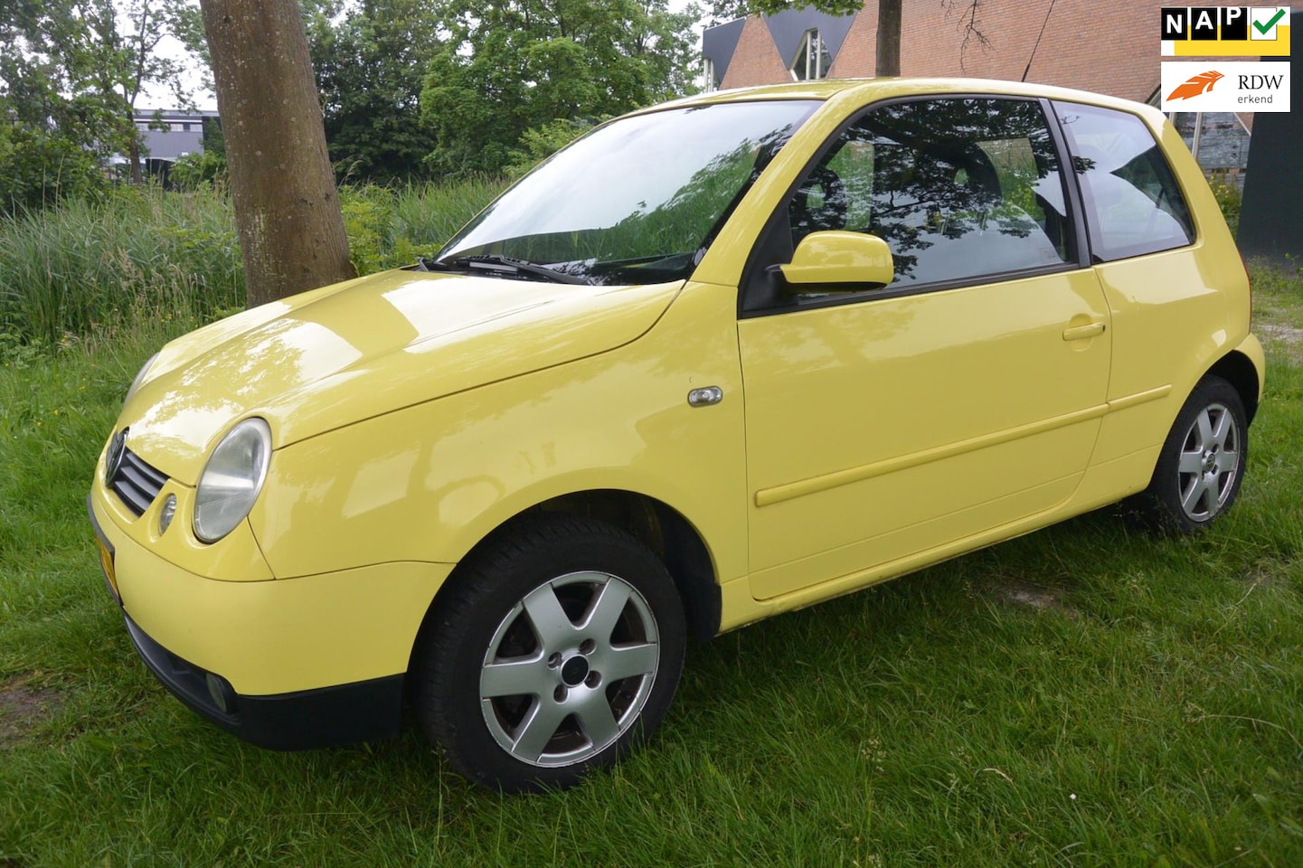 Volkswagen Lupo - 1.4-16V Trendline*airco*stuurbekr*elektr pakket - AutoWereld.nl