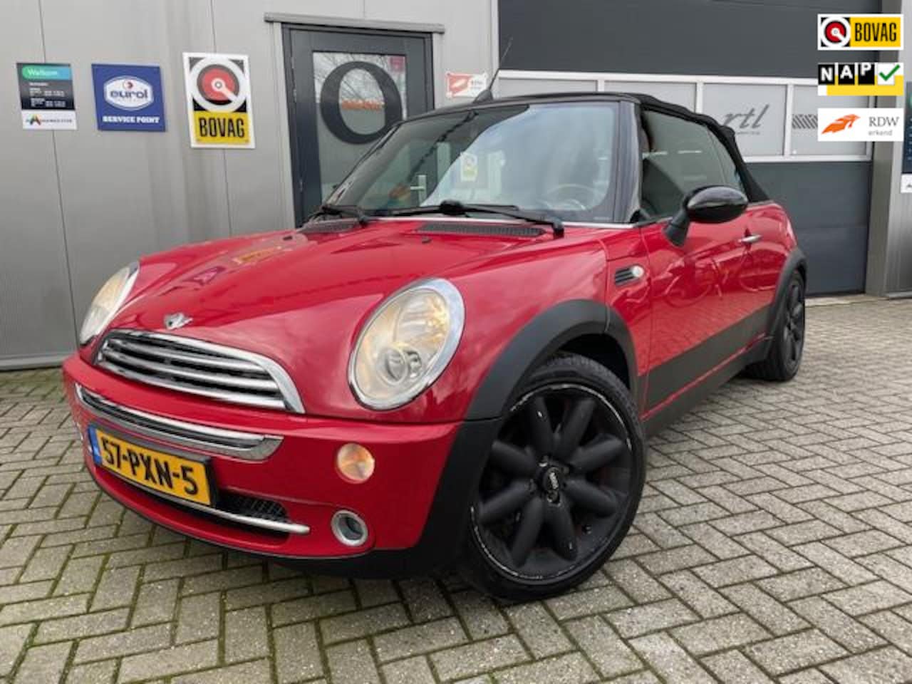 MINI Cabrio - Mini 1.6 One | AIRCO | Leder | nwe banden / nwe koppeling - AutoWereld.nl