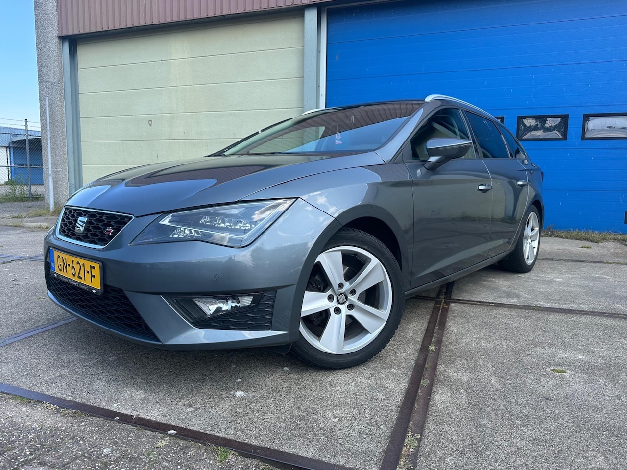 Seat Leon ST 1 4 EcoTSI FR Connect Airco NAVi Camera 2015 2015 Benzine Occasion Te Koop Op