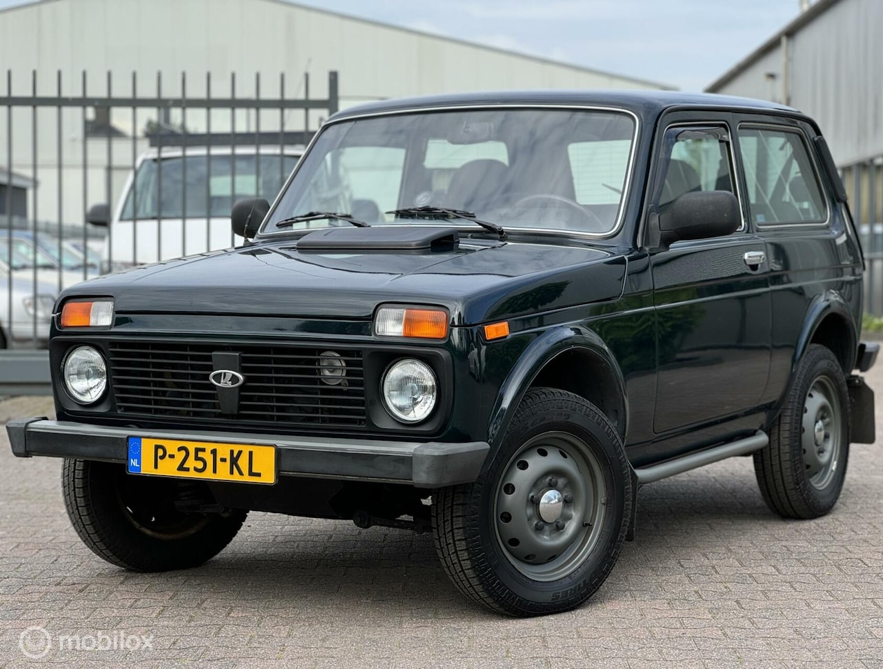 Lada Niva - 1.7i 4x4 Topstaat! - AutoWereld.nl