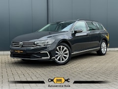 Volkswagen Passat Variant - 1.4 TSI Hybride * Trekhaak * Stoelverw * Camera * Cruise * Navi