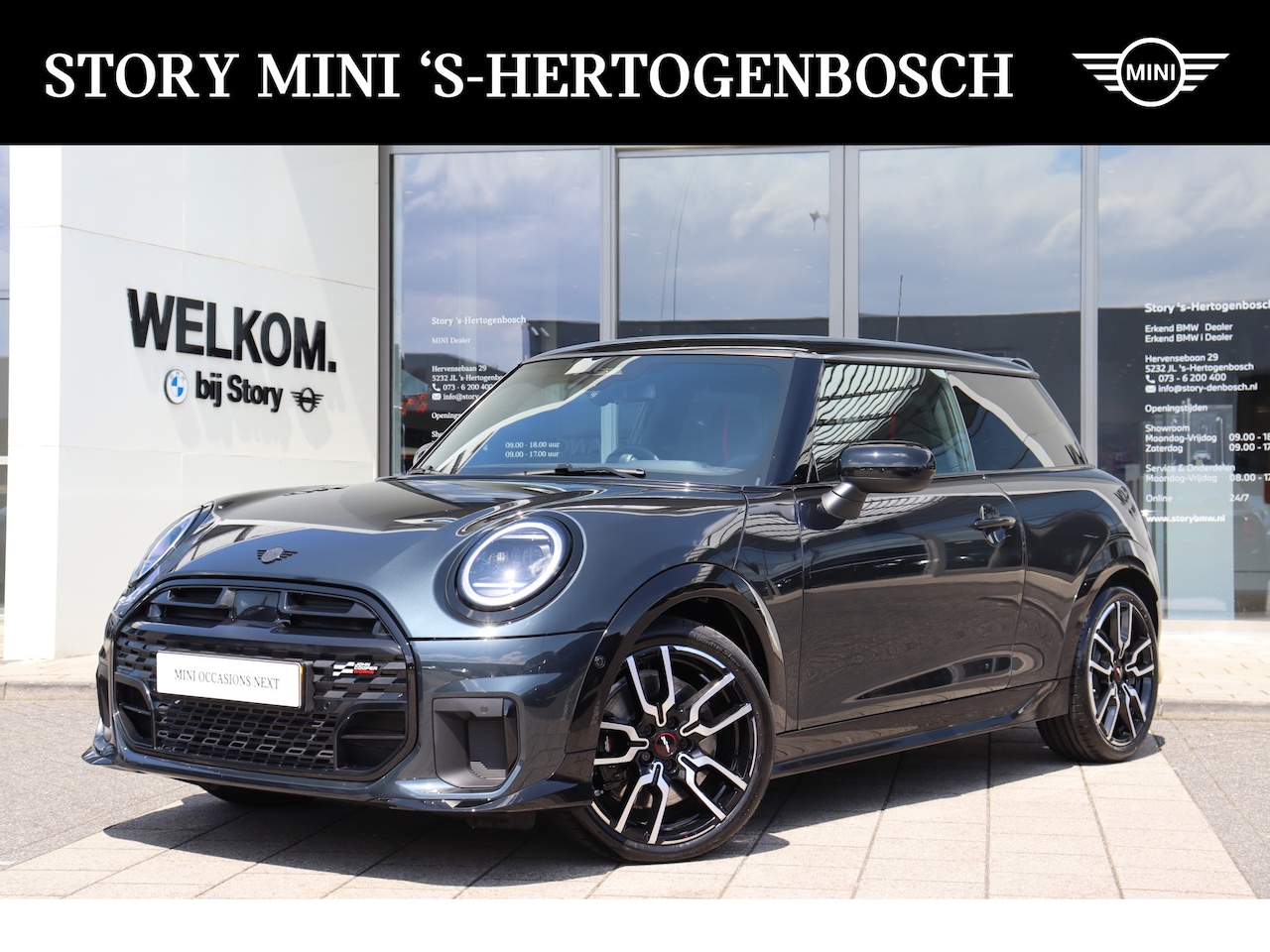 MINI John Cooper Works - Hatchback S JCW Automaat / Panoramadak / JCW Sportstoelen / Head-Up / Parking Assistant / - AutoWereld.nl