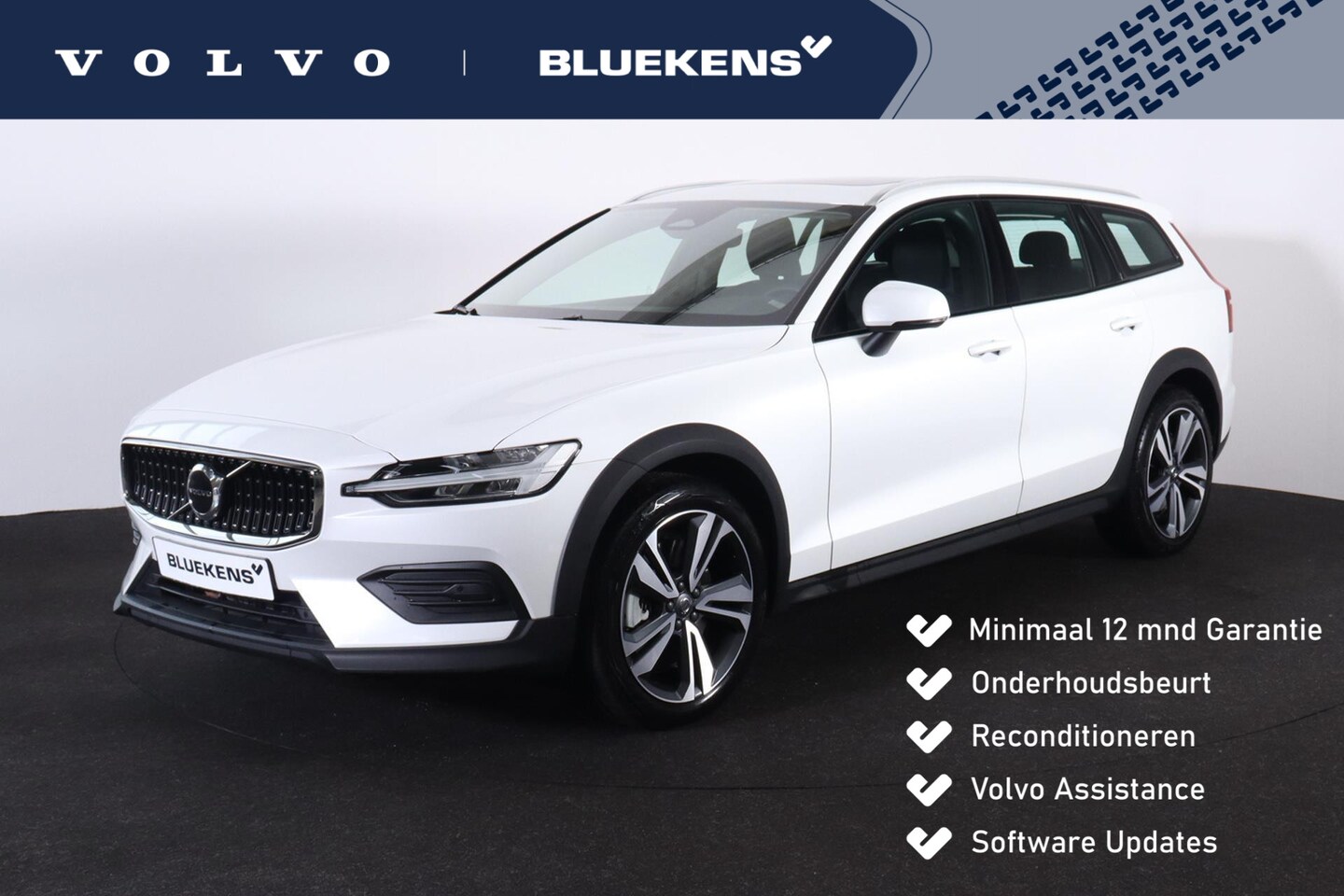 Volvo V60 Cross Country - B5 AWD Plus - Panorama/schuifdak - IntelliSafe Assist & Surround - Verwarmde voorstoelen, - AutoWereld.nl