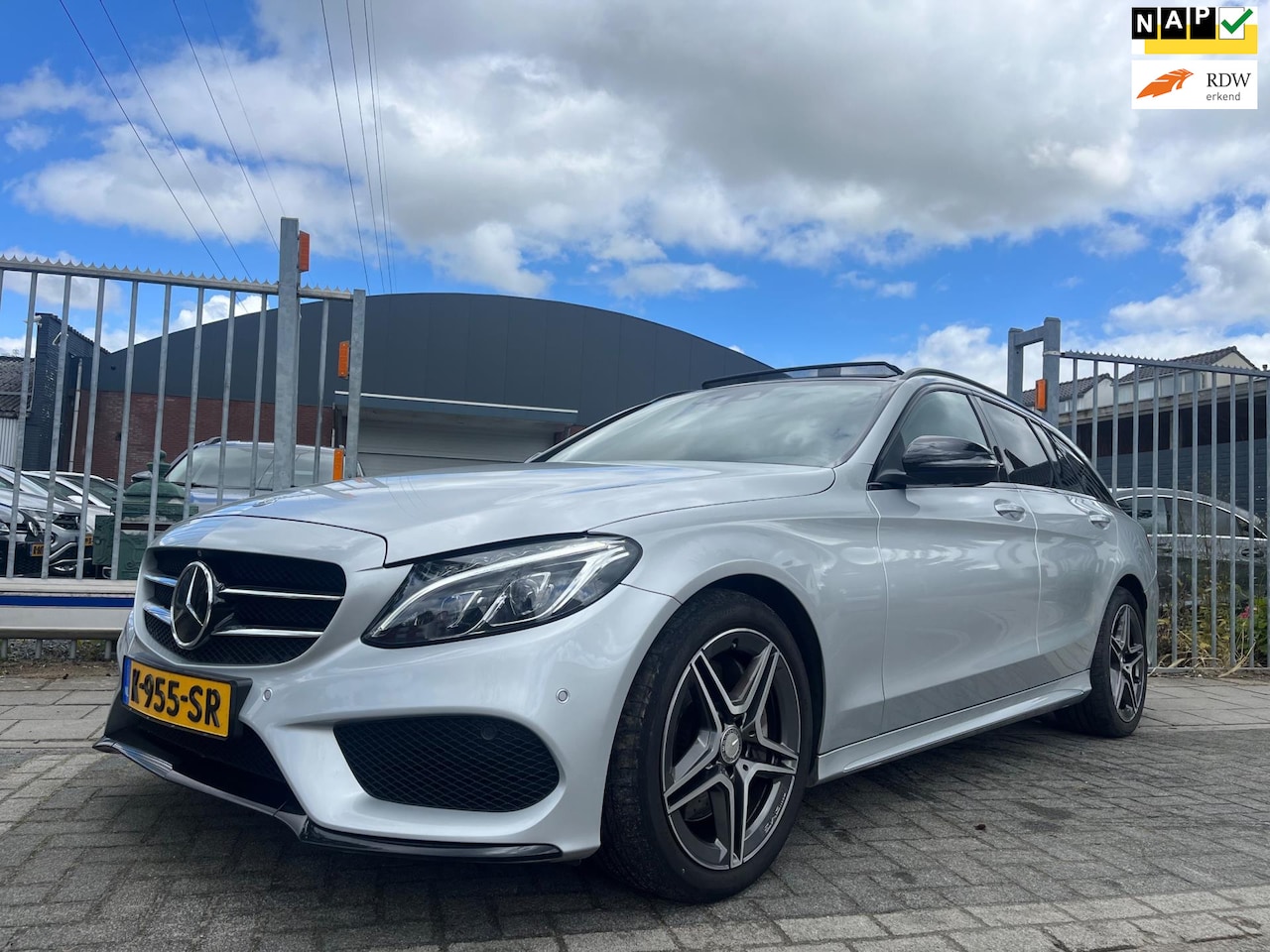 Mercedes-Benz C-klasse Estate - 250 AMG Line | Panoramadak | burmester| 360* camera | - AutoWereld.nl