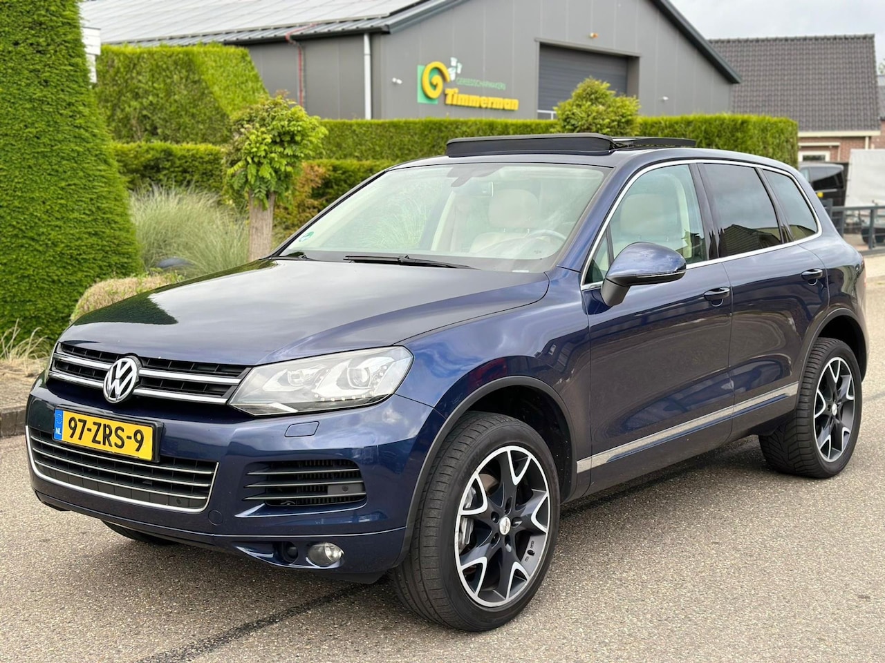 Volkswagen Touareg - 3.0 TDI Highline 2012 Pano/Navi/Lmv - AutoWereld.nl