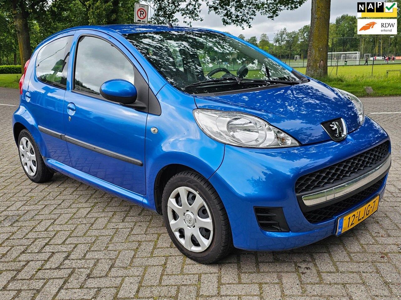 Peugeot 107 - 1.0-12V XS airco elektrische ramen cv op afs - AutoWereld.nl