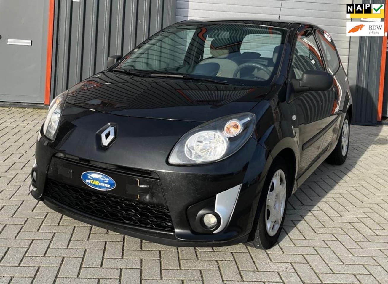 Renault Twingo - 1.2-16V Authentique NIEUWE APK t/m 01-05-2025 - AutoWereld.nl