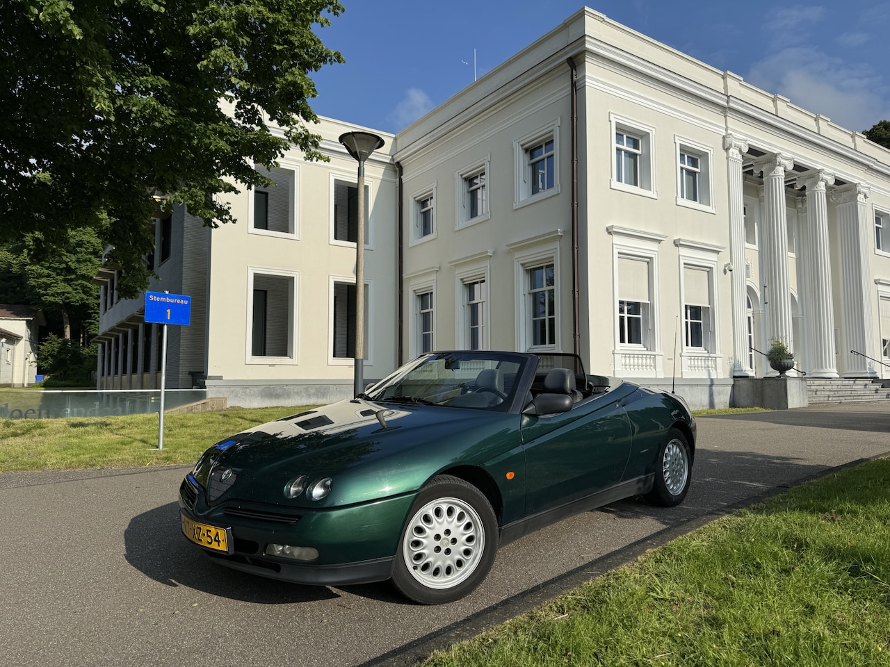 Alfa Romeo Spider - 2.0-16V T.Spark 2.0-16V T.Spark, 9.000 KM P/JR - AutoWereld.nl