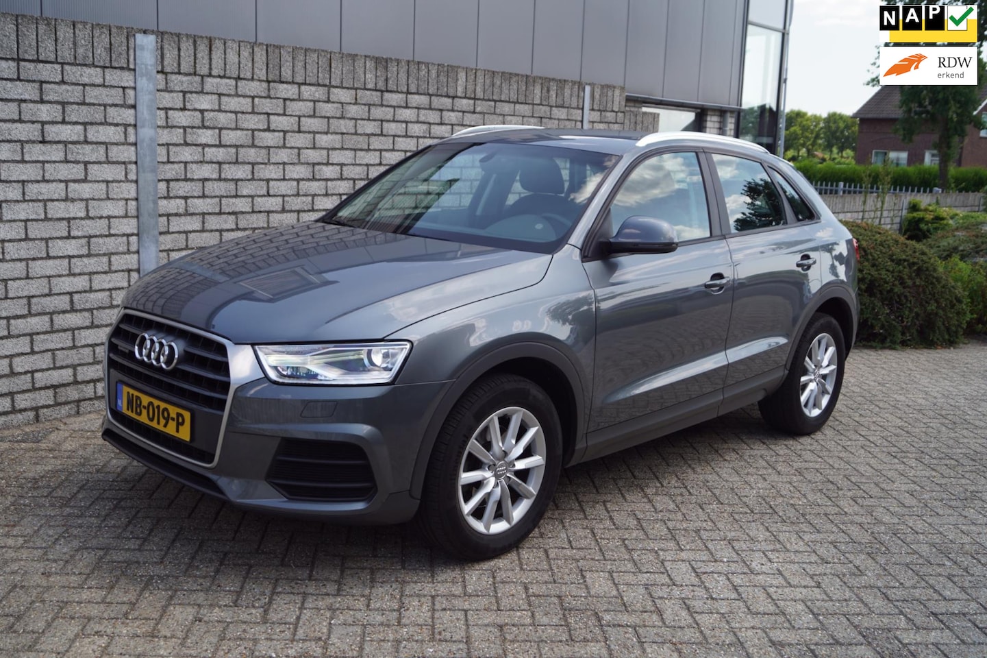 Audi Q3 - 2.0 TFSI Quattro Pro Line Autom 180PK Xenon Navi Clima Cruise PDC LMV Trekhaak NL Auto. - AutoWereld.nl