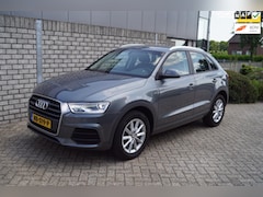 Audi Q3 - 2.0 TFSI Quattro Pro Line Autom 180PK Xenon Navi Clima Cruise PDC LMV Trekhaak NL Auto