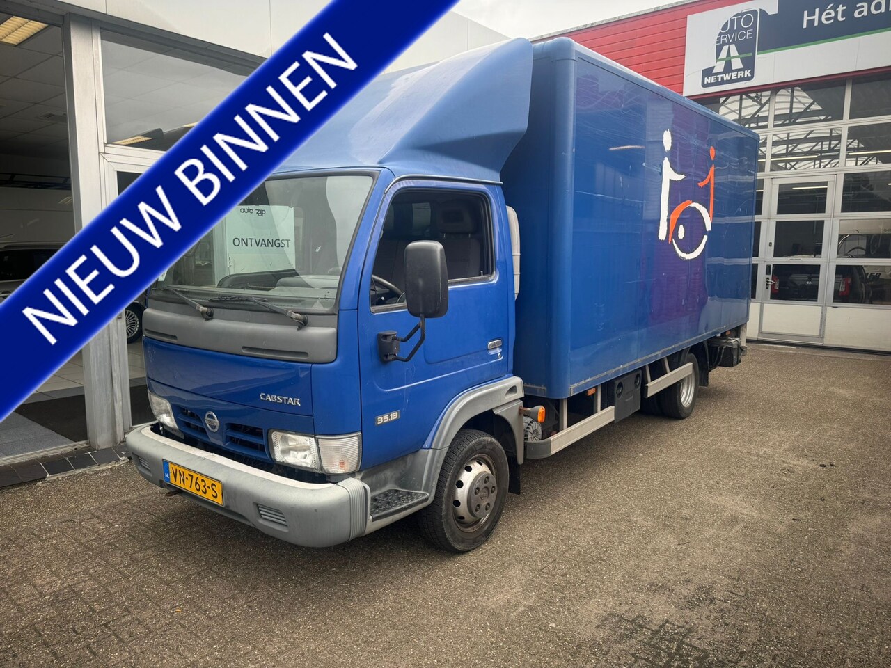 Nissan Cabstar E - - 2e eigenaar | Hydraulische laadklep | NIEUWE APK BAKWAGEN - AutoWereld.nl