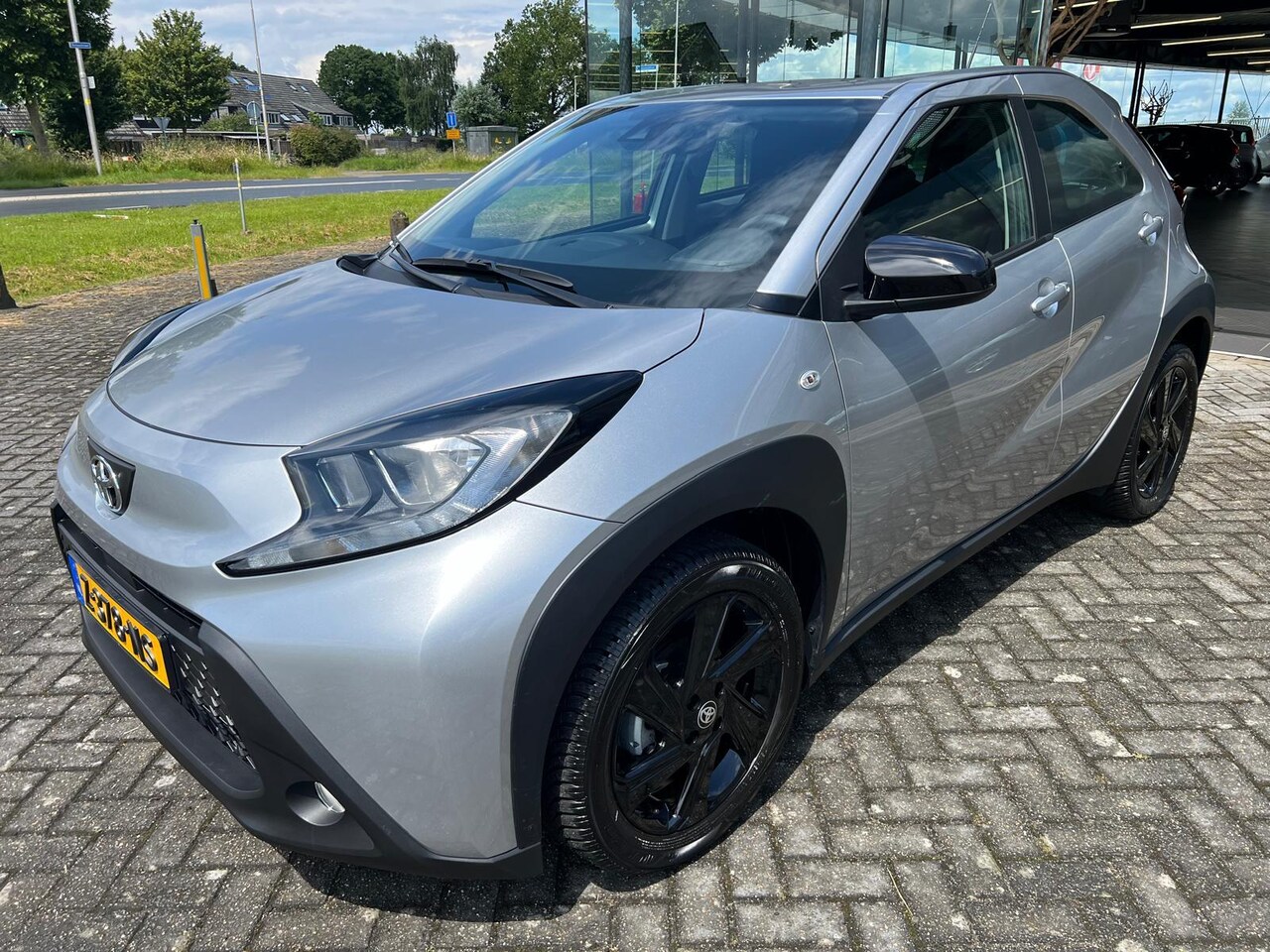 Toyota Aygo X - 1.0 VVT-i MT 1.0 VVT-i MT - AutoWereld.nl