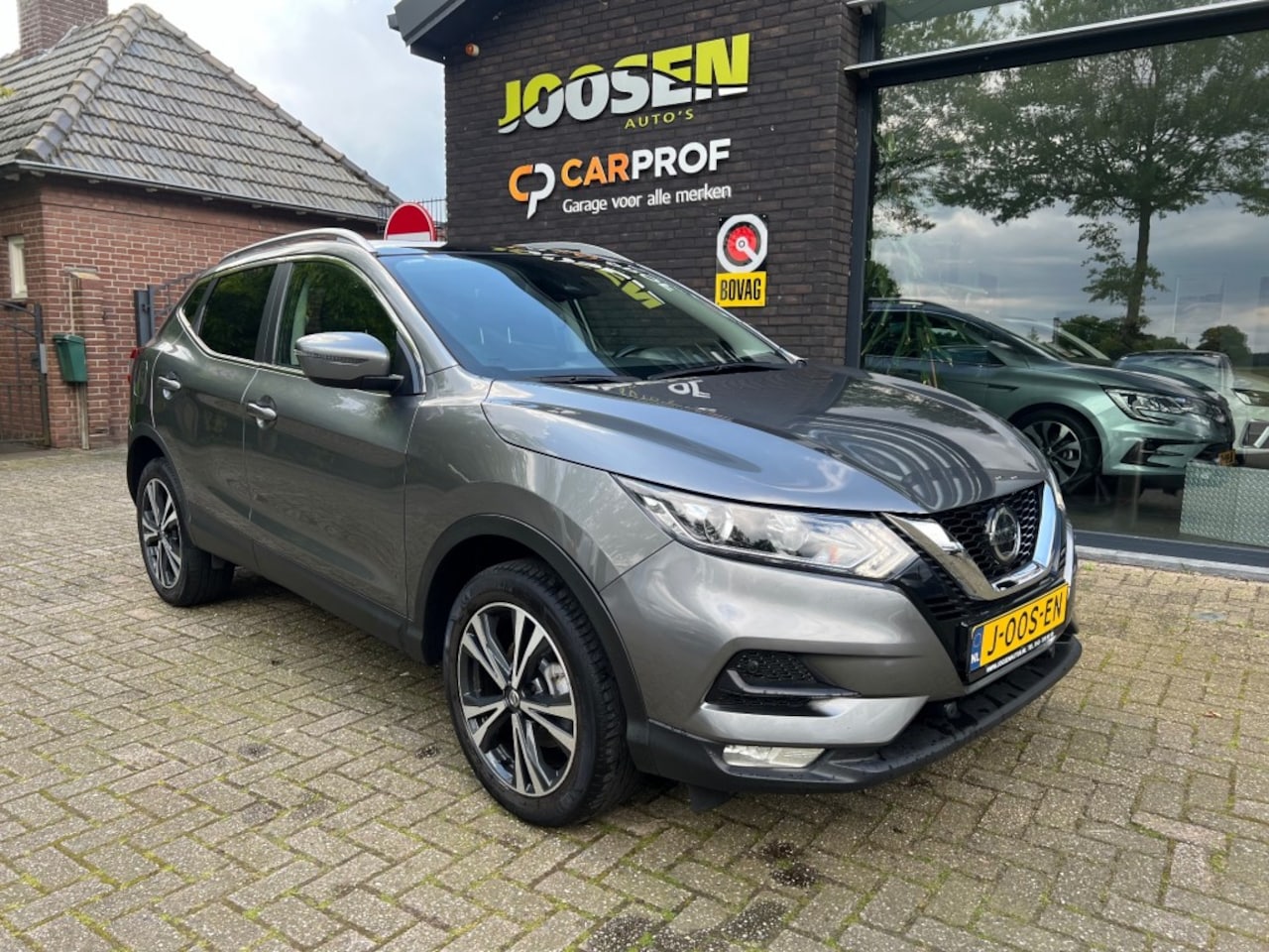 Nissan Qashqai - 1.3 DIG-T N-CONNECTA - AutoWereld.nl