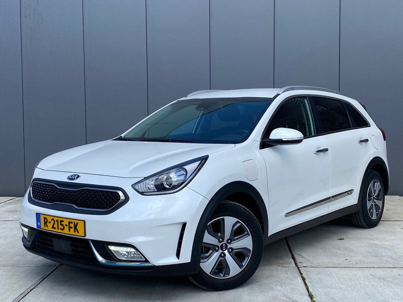 Kia Niro - 1.6 GDi PHEV DynamicLine 1.6 GDi PHEV DynamicLine - AutoWereld.nl