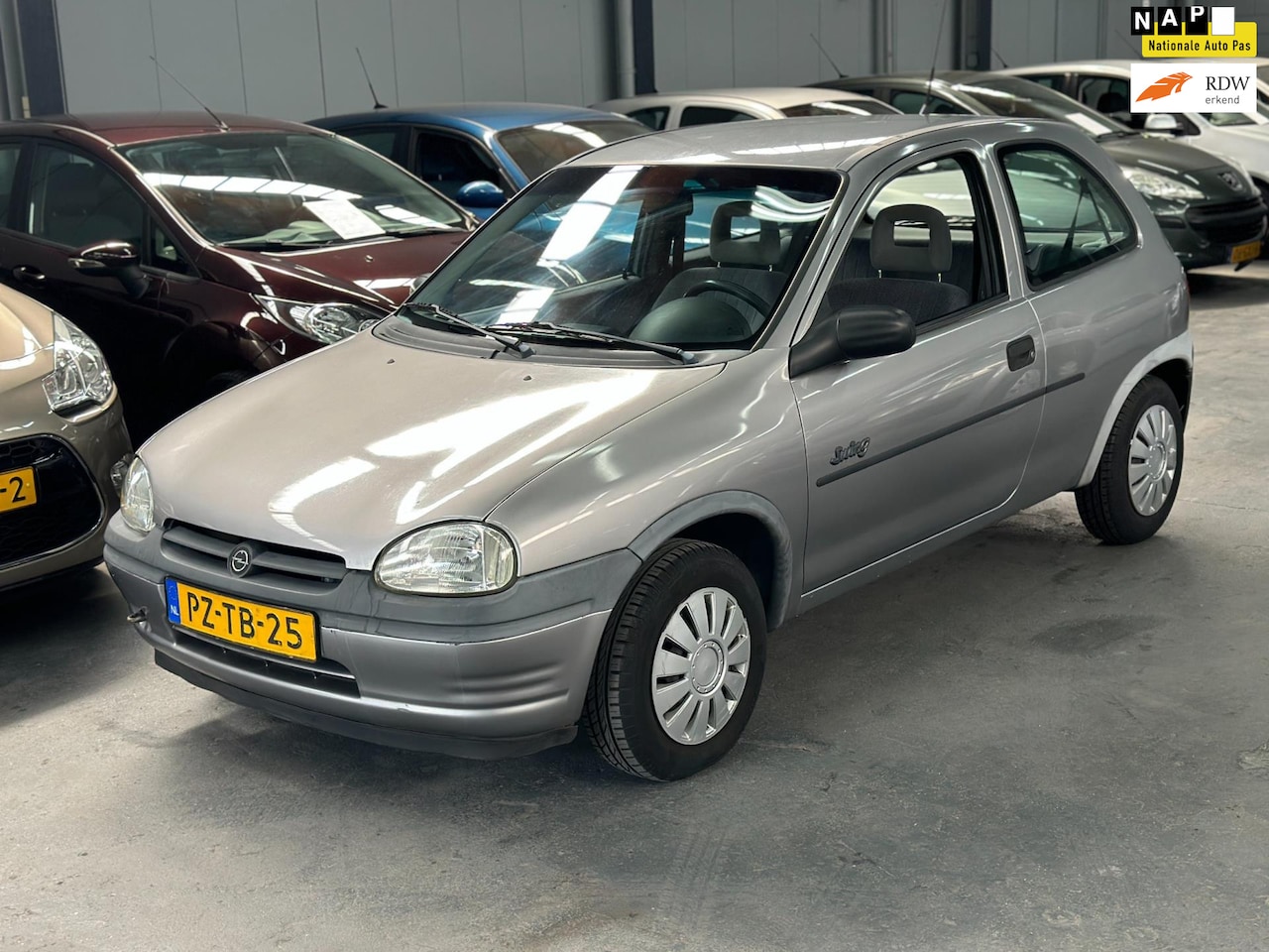 Opel Corsa - 1.4i Swing Automaat APK NAP - AutoWereld.nl