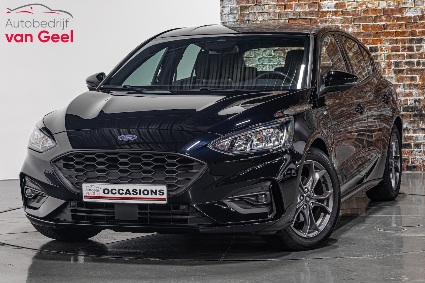 Ford Focus - 1.0 EcoBoost Titanium Business I St line I Automaat I Rijklaarprijs - AutoWereld.nl