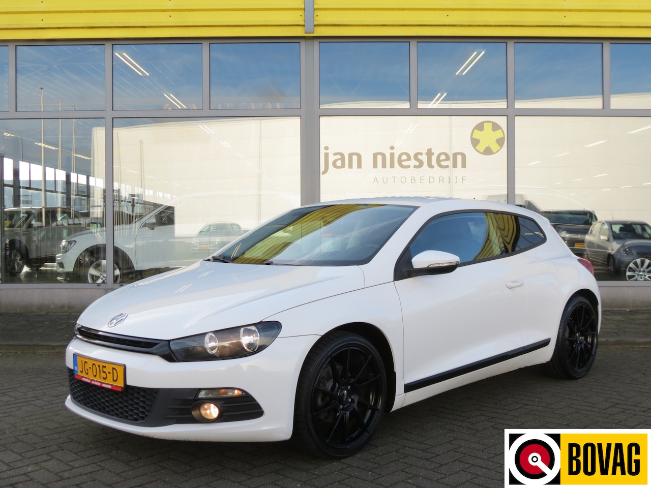 Volkswagen Scirocco - 1.4 TSI **Rijklaarprijs incl. 3 mnd Garantie** - AutoWereld.nl