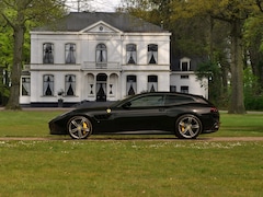 Ferrari GTC4 - Lusso 6.3 V12 | Lift | Carbon Driver Zone | Pass. Display | Camera v+a | JBL