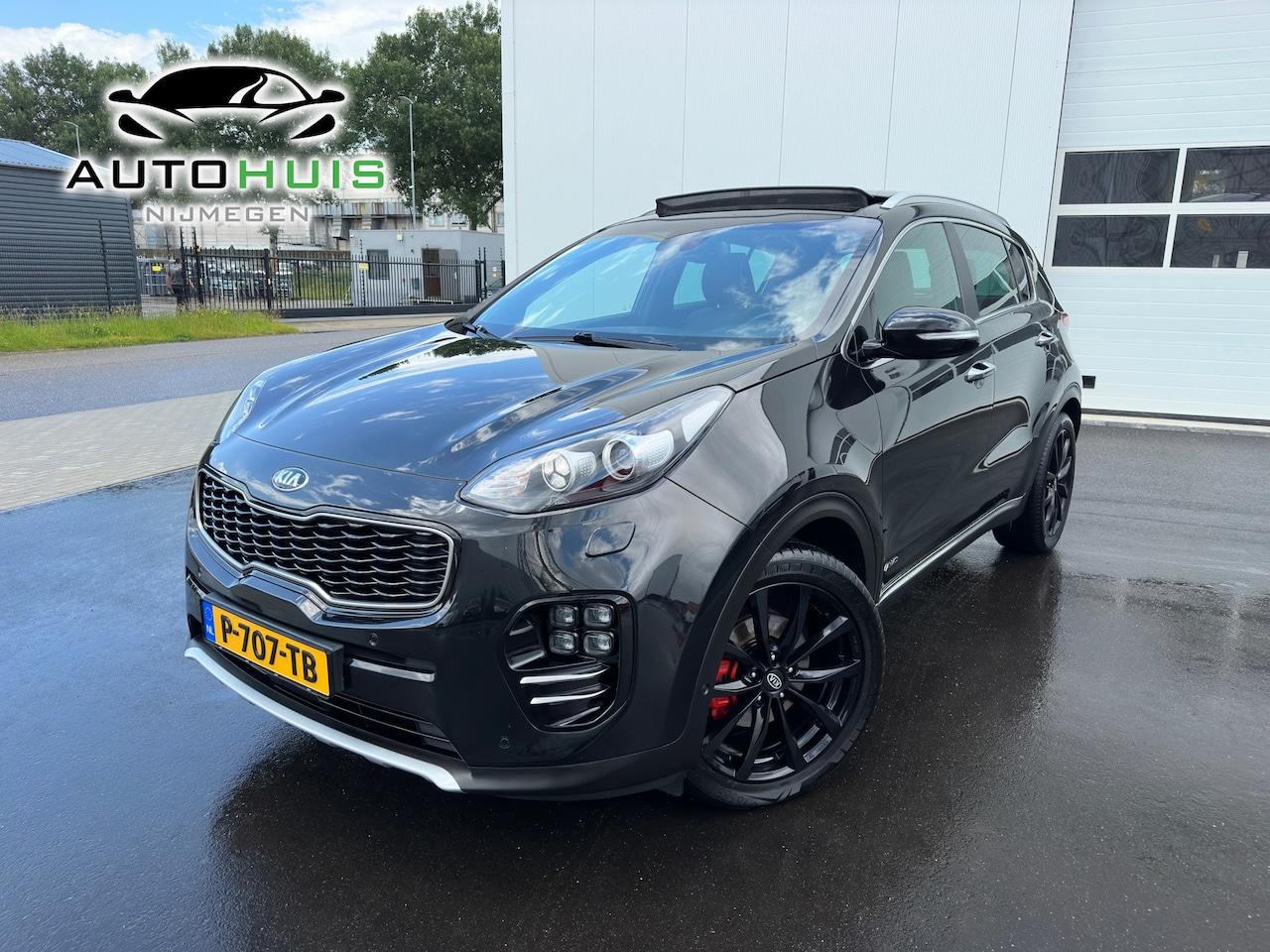 Kia Sportage - 1.6 T-GDI 4WD GT-Line Panoramadak jbl Geluid Achteruitrijcamera Navi - AutoWereld.nl