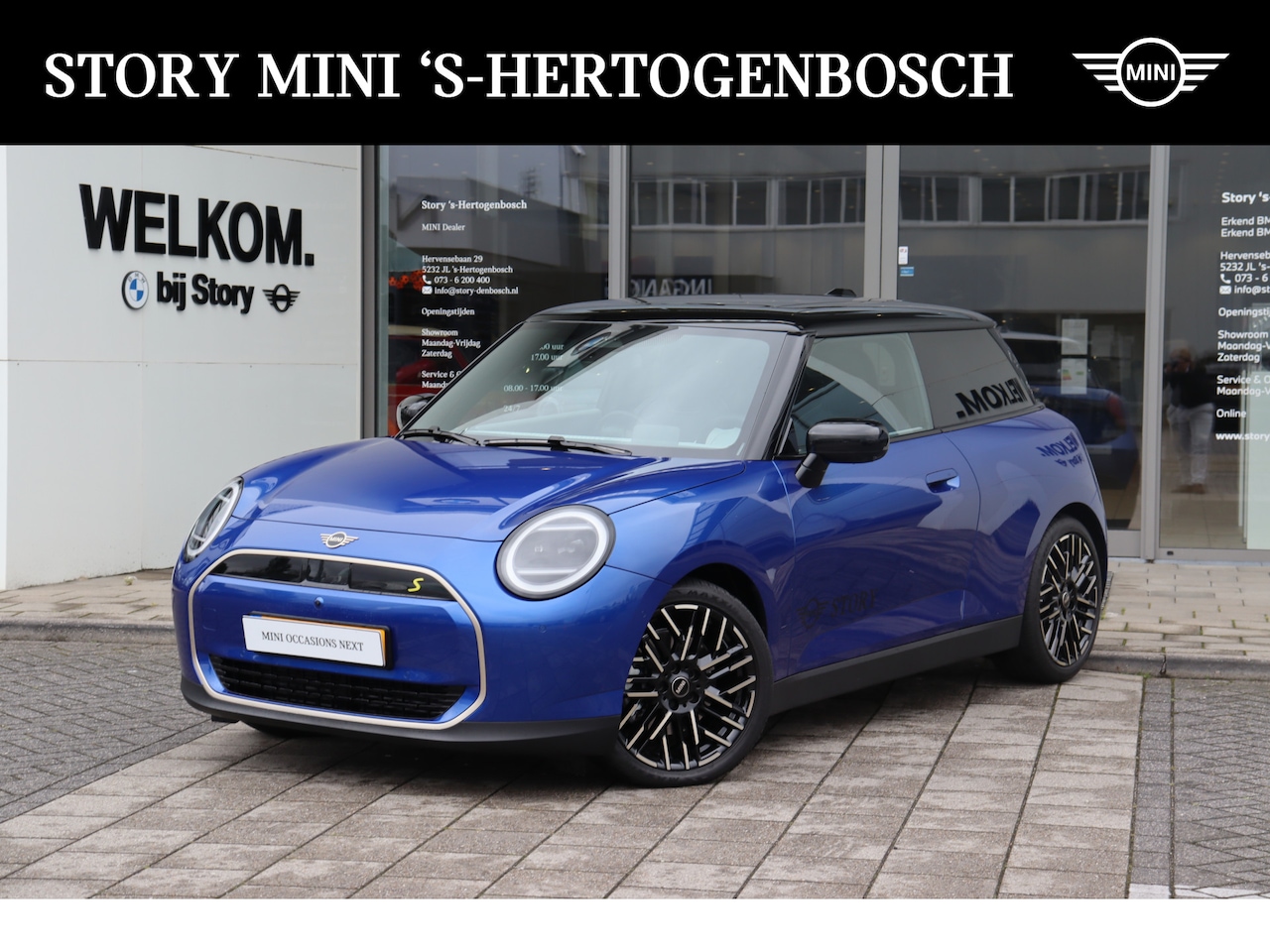 MINI Mini-Electric - Hatchback Cooper SE Favoured 54.2 kWh / Panoramadak / JCW Sportstoelen / Parking Assistant - AutoWereld.nl