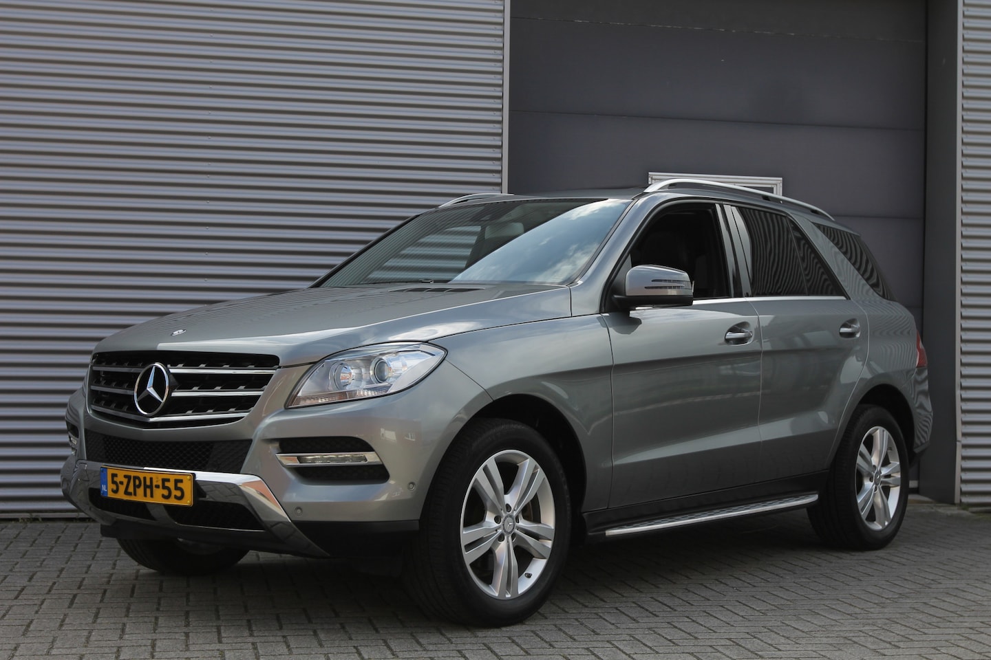 Mercedes-Benz M-klasse - 350 AUT. I NAVI I LEDER I SCHUIFDAK I CAMERA - AutoWereld.nl