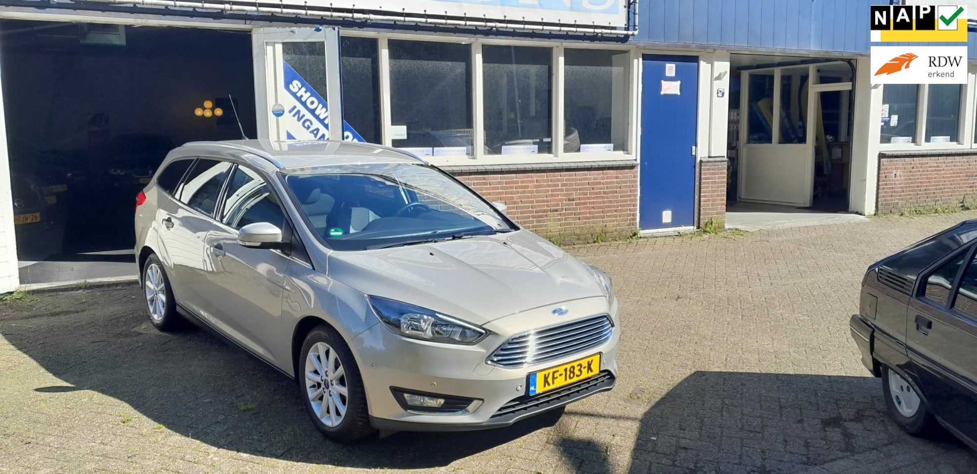 Ford Focus Wagon - 1.0 Titanium Leer Trekhaak full option dealeronderhouden - AutoWereld.nl