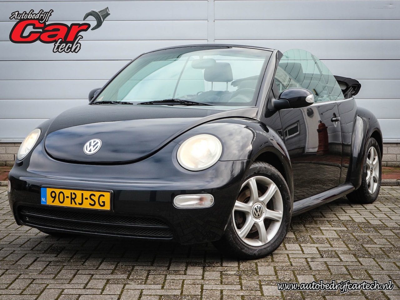 Volkswagen New Beetle Cabriolet - 1.6 Turijn Comfort | Airco | Audio | Cruise | Lichtmetaal | - AutoWereld.nl