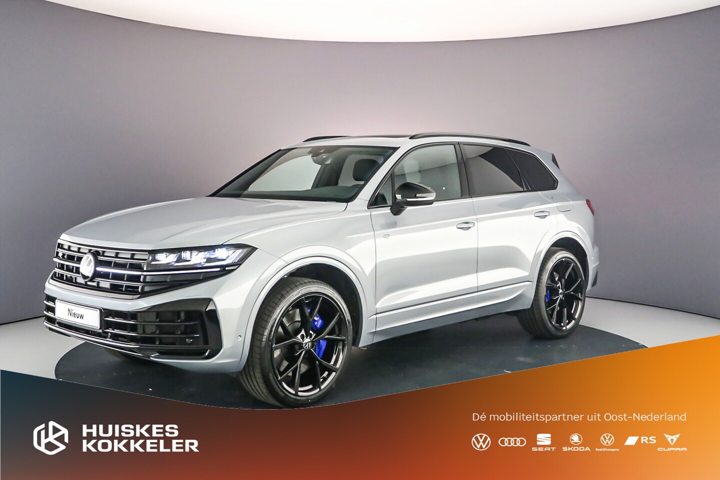 Volkswagen Touareg - 3.0 TSI eHybrid 4MOTION 462 Tiptronic R Automaat | Zijruiten achter en achterruit getint 6 - AutoWereld.nl