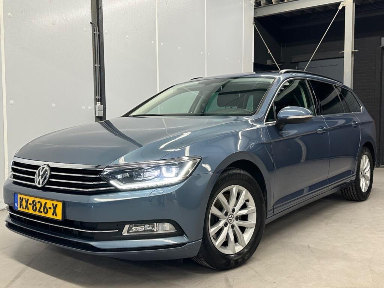 Volkswagen Passat Variant - 1.4 TSI ACT Pano / CarPlay / ACC - AutoWereld.nl