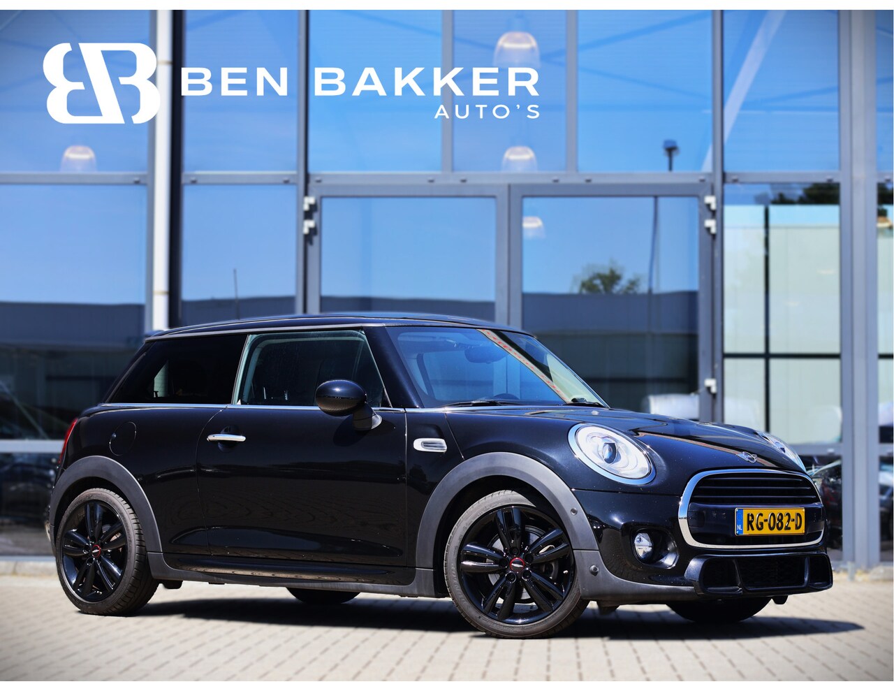 MINI John Cooper Works - Mini 1.5 JCW Cooper *NAVI*CLIMA*LEDER*CRUISE* - AutoWereld.nl