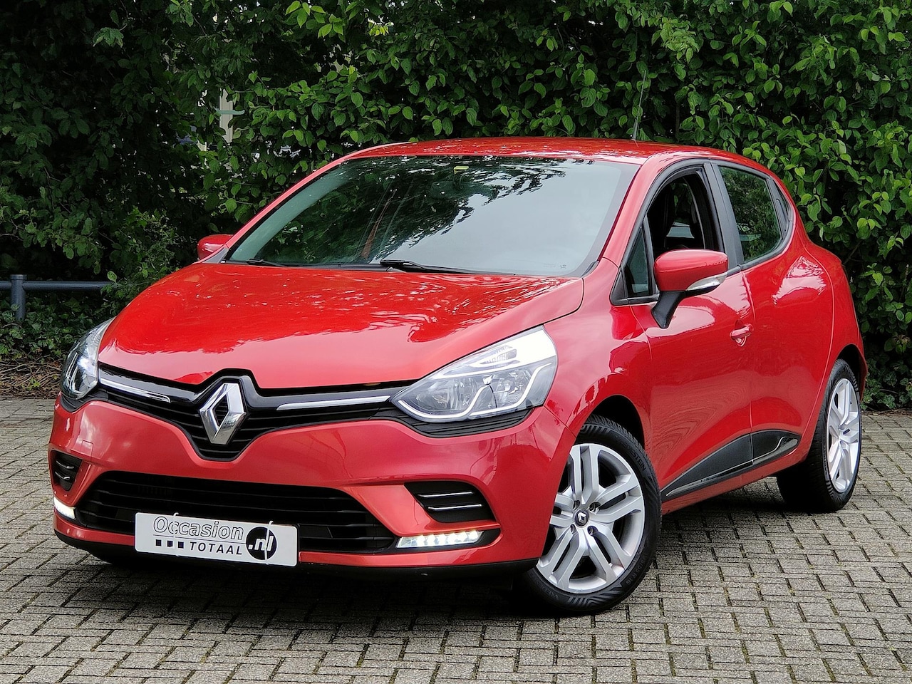 Renault Clio - 0.9 TCe Zen | DAB | Cruise | PDC - AutoWereld.nl