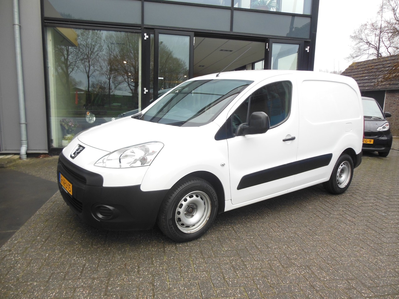 Peugeot Partner - 120 1.6 HDI L1 XR Profit + Staat in de Krim - AutoWereld.nl