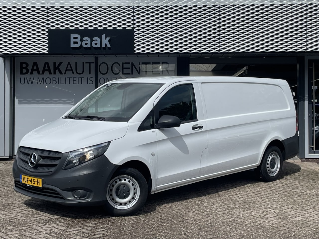 Mercedes-Benz Vito - 116 CDI Extra Lang | Camera | Navi | Clima - AutoWereld.nl