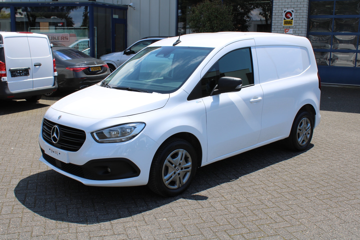 Mercedes-Benz Citan - 110 CDI L1 Pro MBUX Apple CarPlay Android Auto, Bumpers in kleur, Etc. - AutoWereld.nl