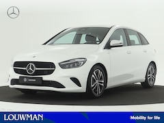 Mercedes-Benz B-klasse - 180 Star Edition Luxury Line | Trekhaak | Dodehoekassistent | Parkeerpakket met achteruitr