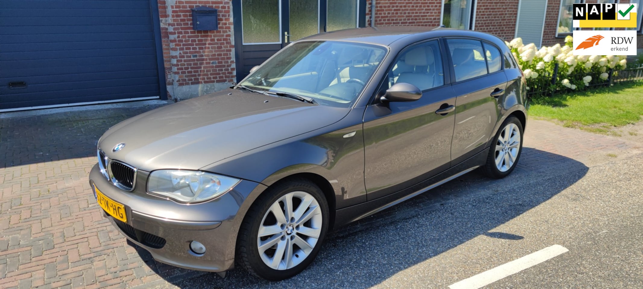 BMW 1-serie - 120i High Executive apk t/m 12-06-2025 - AutoWereld.nl