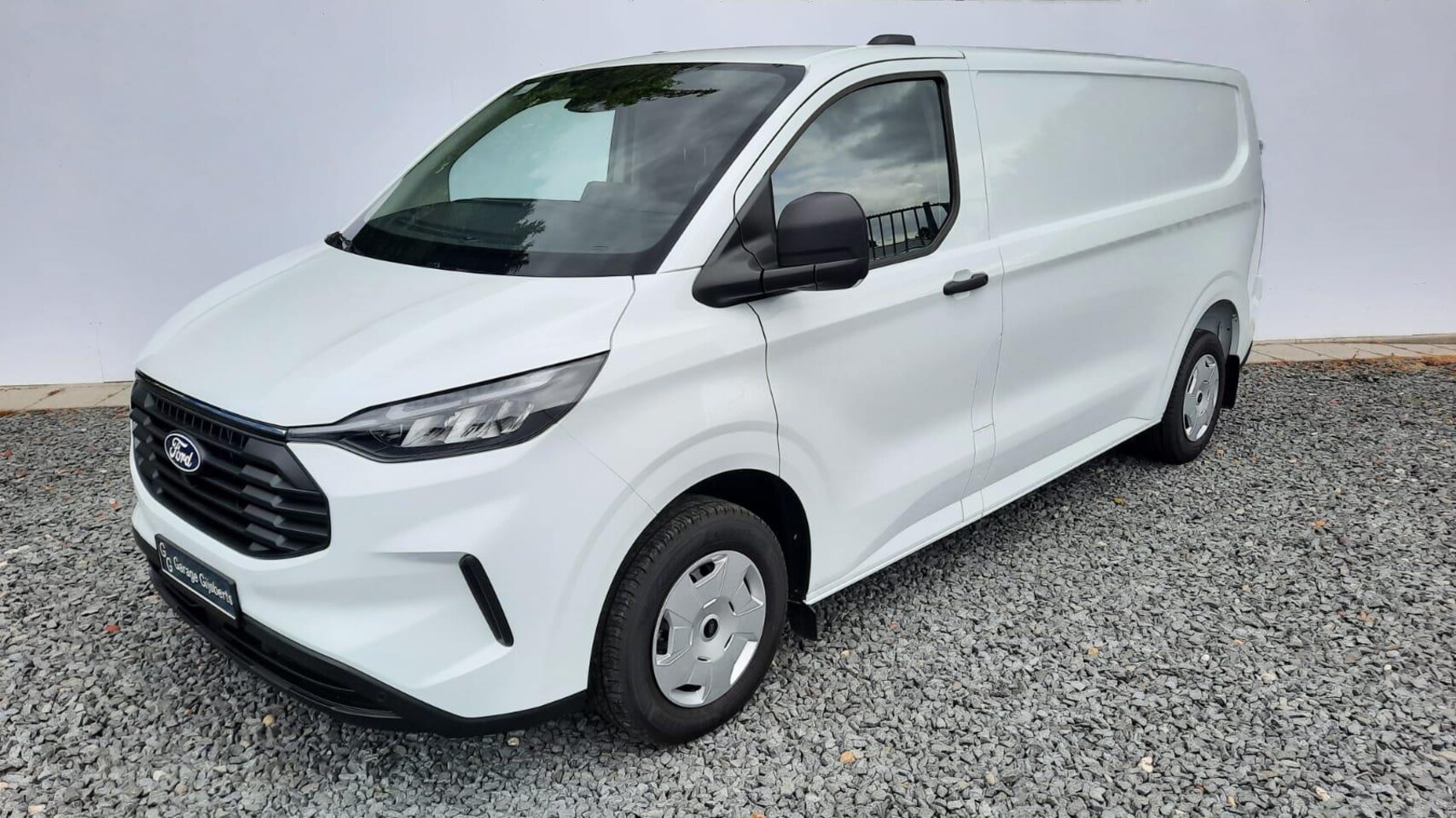 Ford Transit Custom - 280 2.0 TDCI L2H1 Trend v313 Trekhaak - Navi - Nieuw Binnen gekomen - AutoWereld.nl