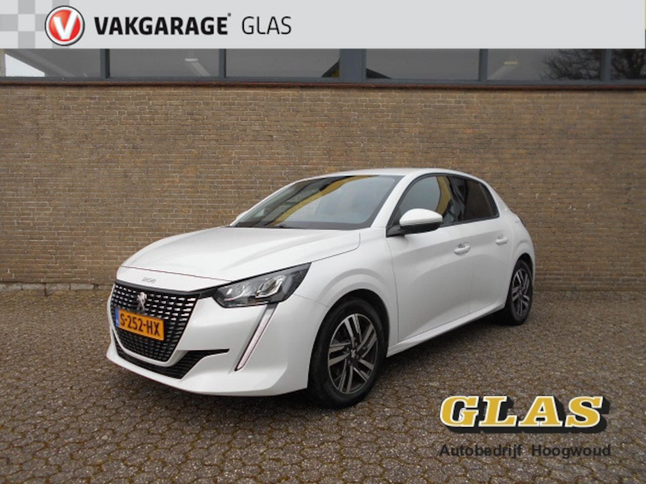 Peugeot 208 - Camera, pdc achter, clima en app - AutoWereld.nl