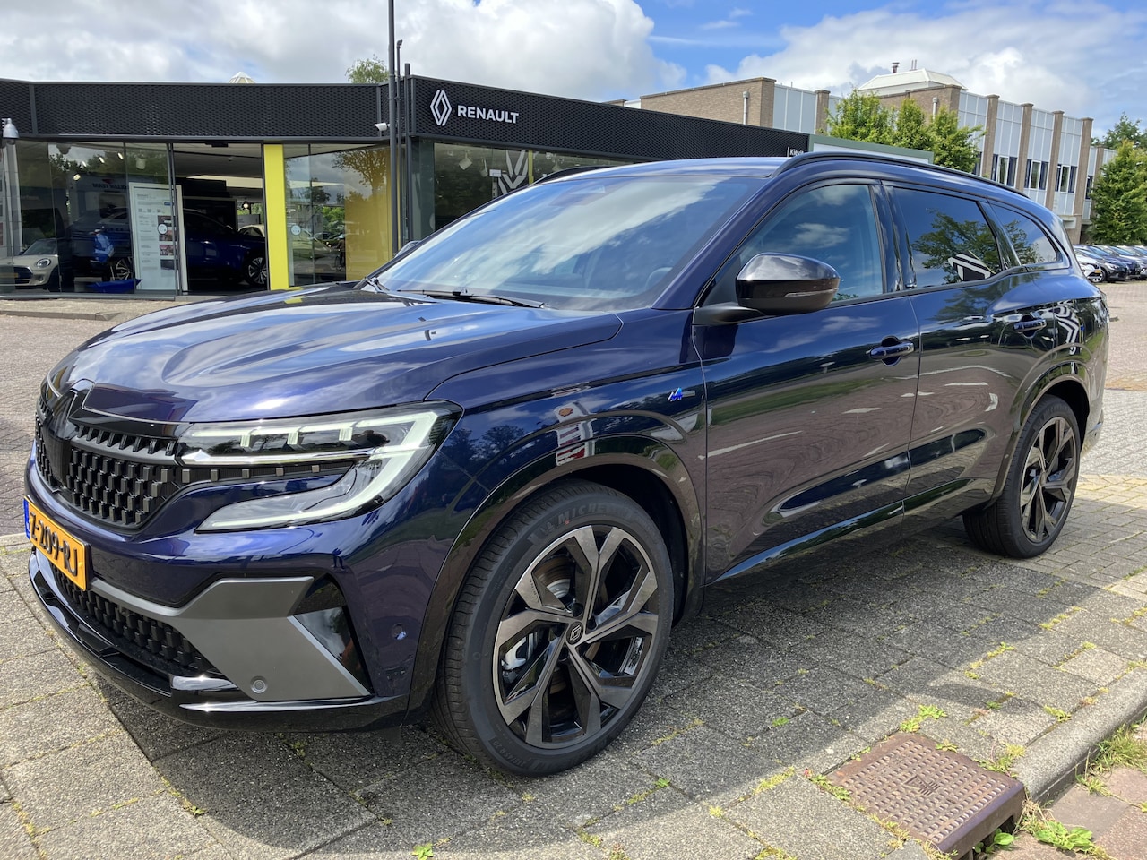 Renault Espace - E-Tech Hybrid 200 esprit Alpine 7p. - pack advanced driving assist / pack harman kardon pr - AutoWereld.nl