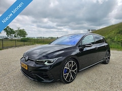 Volkswagen Golf - 2.0 TSI R 4Motion Akrapovic/ Pano