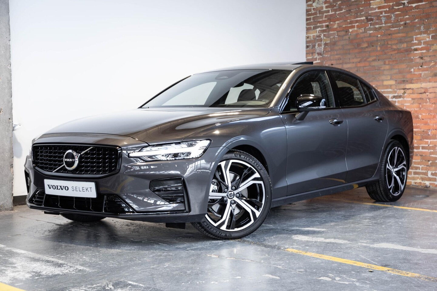 Volvo S60 B3 Automaat Ultimate Dark | Panorama-dak | Adaptive cruise ...