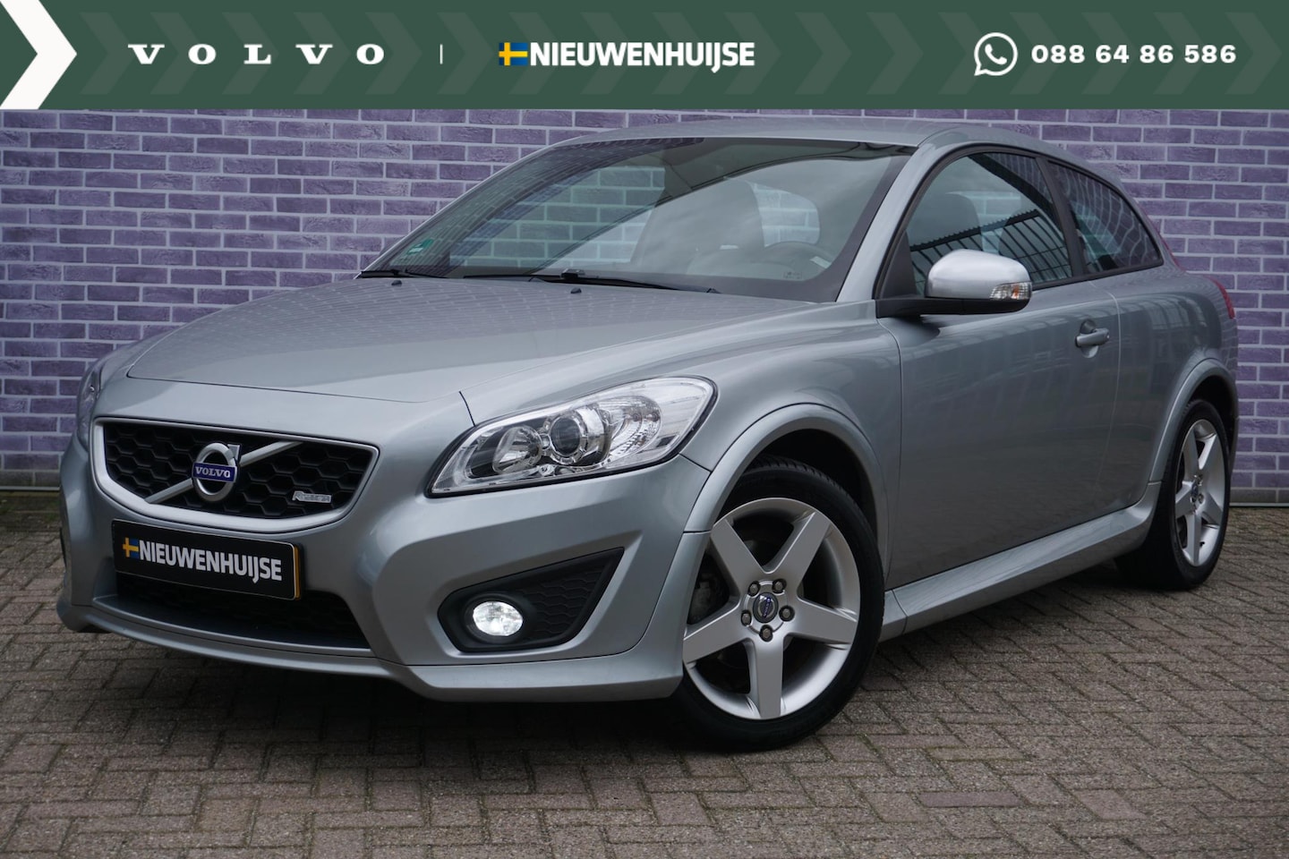 Volvo C30 - 2.0 145pk R-EDITION | Bluetooth | Spoiler | Cruise Controle | Leder | - AutoWereld.nl